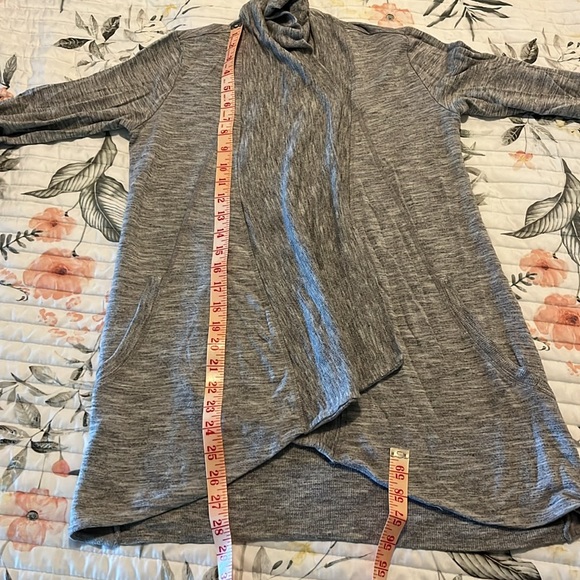 Athleta leisure sweater with pockets - Picture 8 of 8